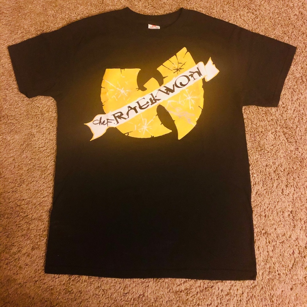 OG Deadstock t-shirt signed by Raekwon.